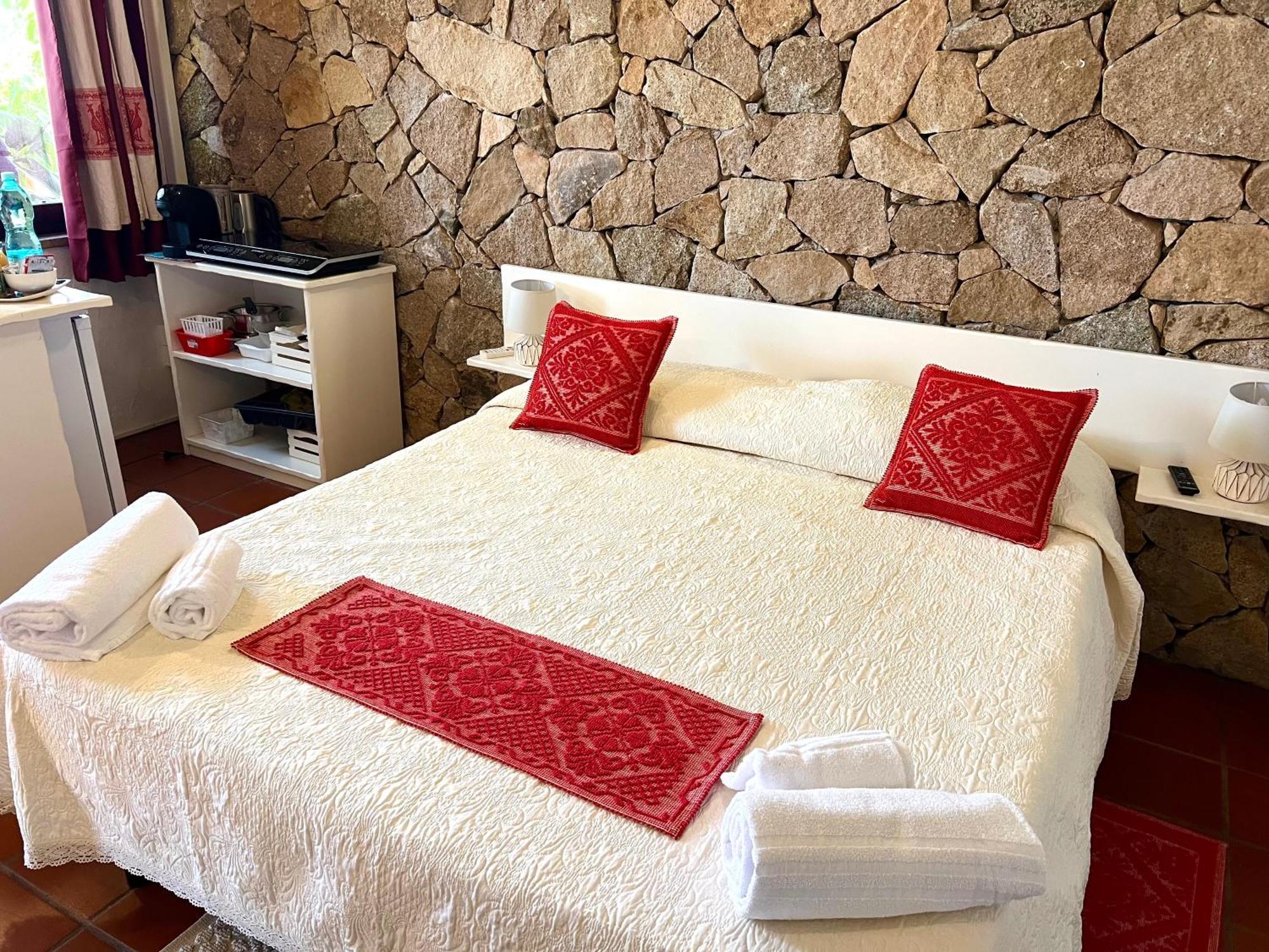 Hotel Antico Casale Del Poggio Capoterra Zewnętrze zdjęcie